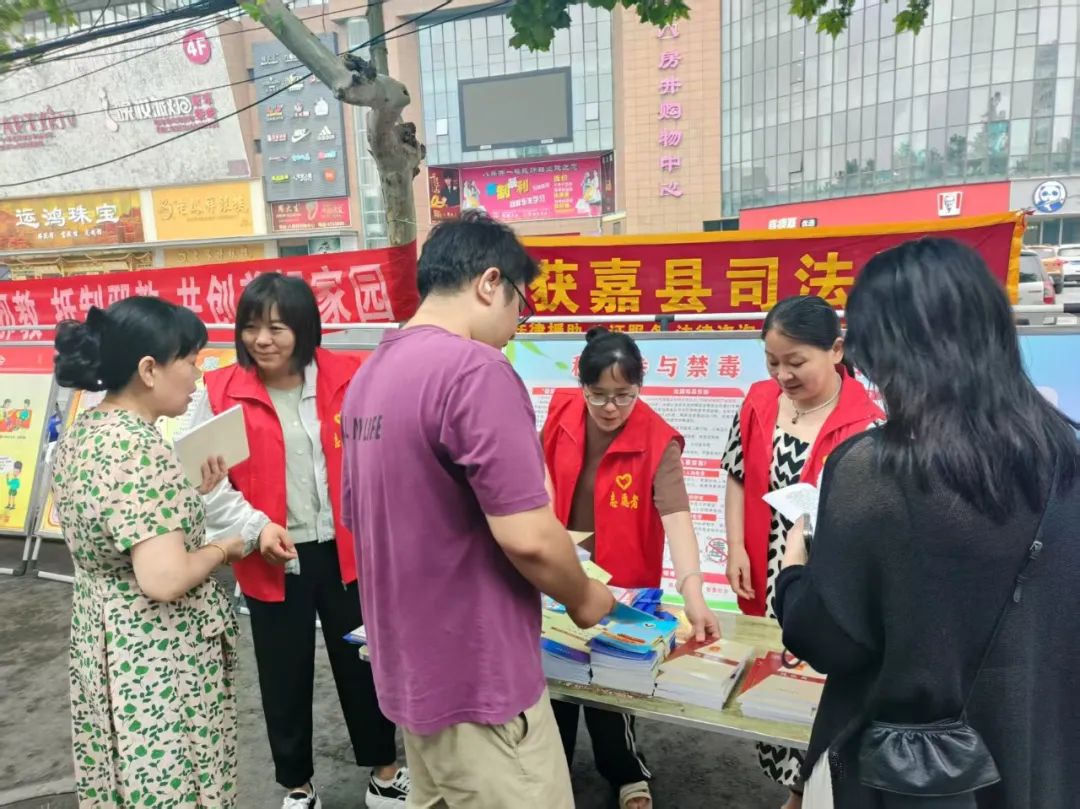 cef98562059d5246fa97d33861495b6.jpg